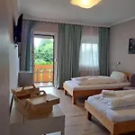 Gaestehaus Ganthaler Bed and Breakfast 3*