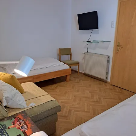 Oda ve Kahvaltı Gaestehaus Ganthaler