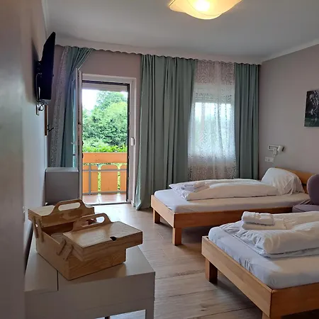 Gaestehaus Ganthaler 住宿加早餐酒店 3*