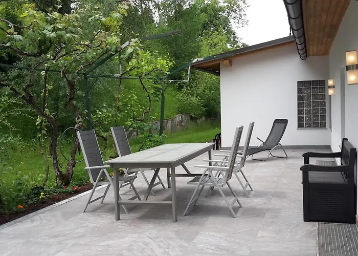 Bed & Breakfast Gaestehaus Lanthaler 3*