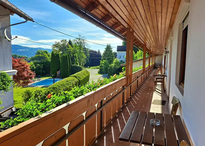 Gaestehaus Lanthaler Bed & Breakfast